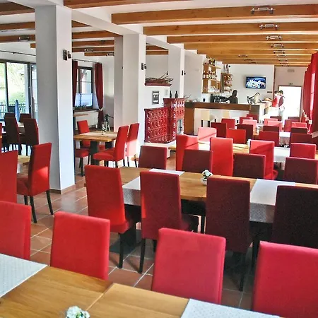 Dvur Pod Staryma Horama Gasthof 3*